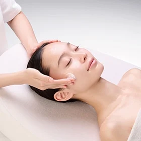 2種のセラムと1種のクリーム